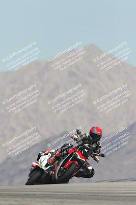 media/Sep-20-2025-Race Pace (Sat) [[d4e1b33f4d]]/Non Verified/Turn 9 (11am)/